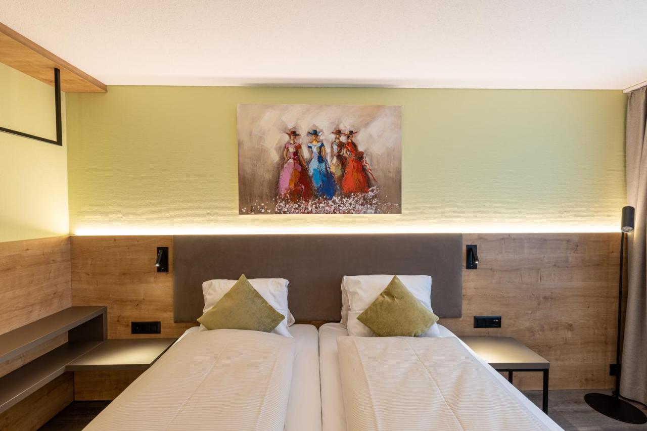 Hotel Flamatt Bagian luar foto