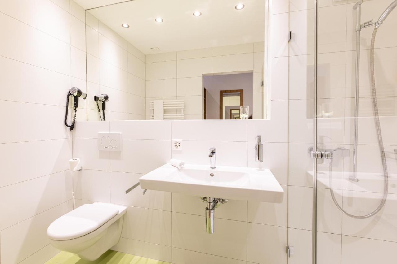 Hotel Flamatt Bagian luar foto