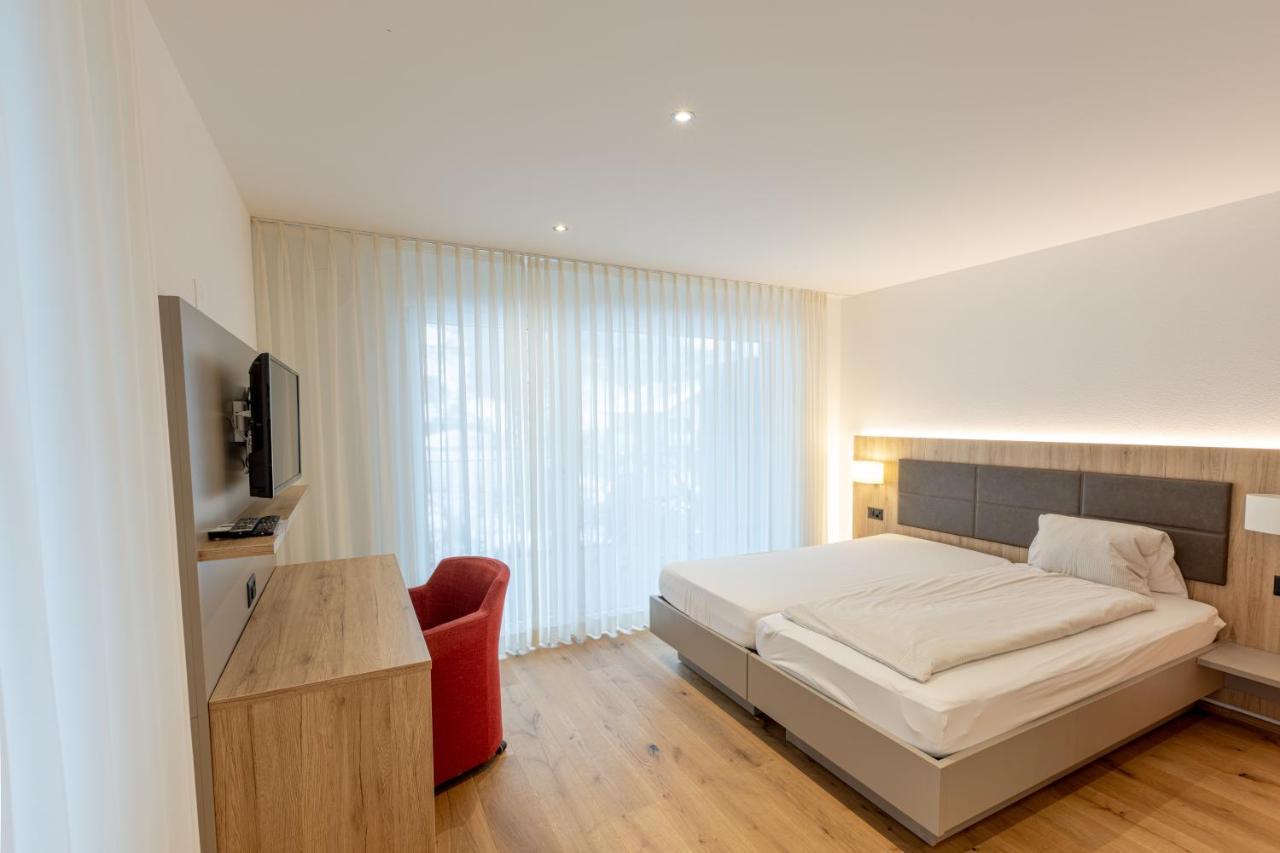 Hotel Flamatt Bagian luar foto