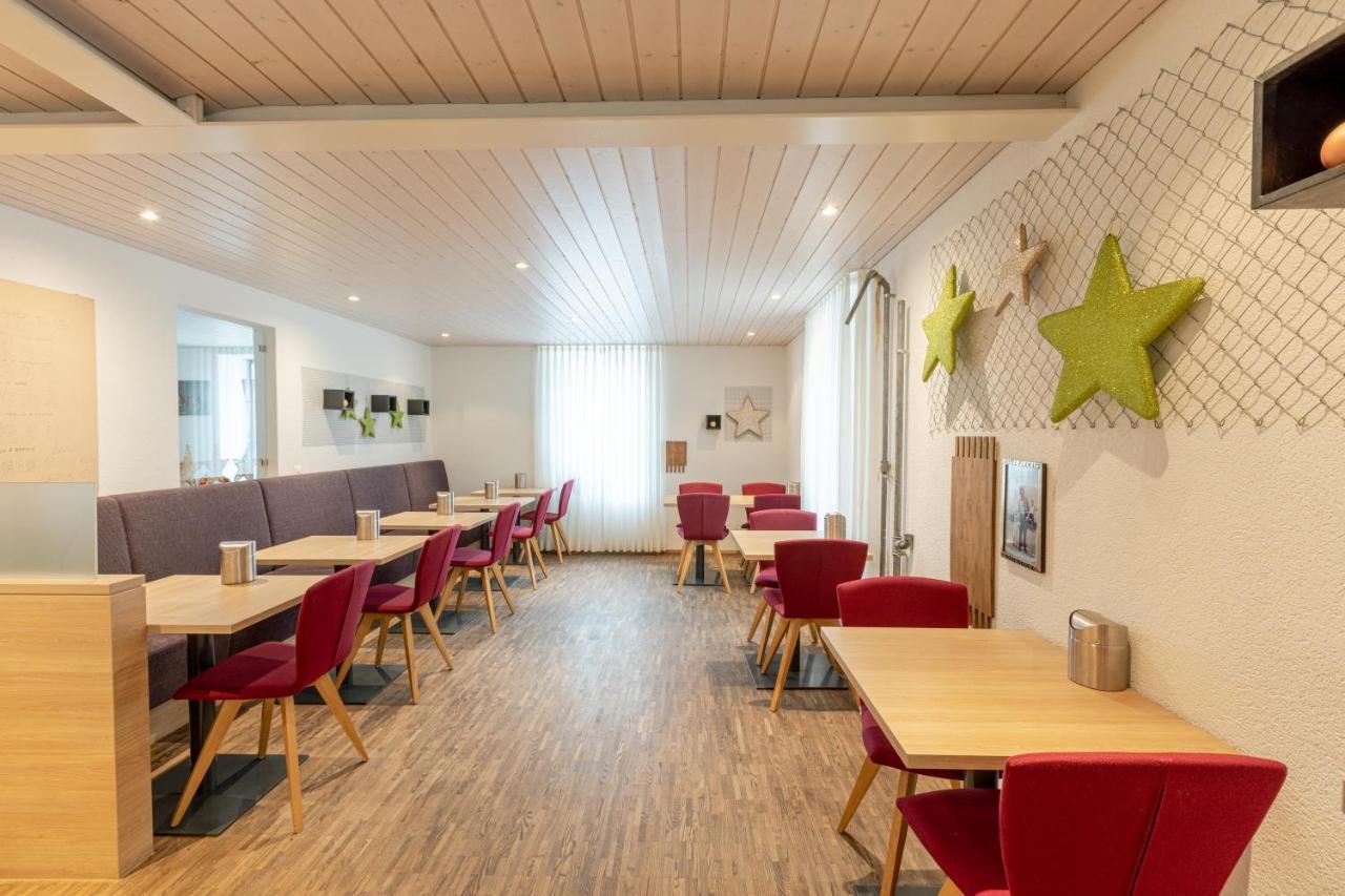 Hotel Flamatt Bagian luar foto