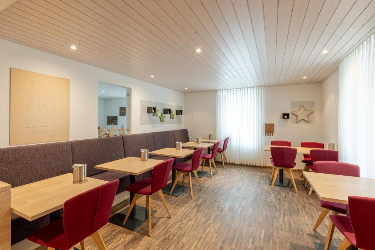 Hotel Flamatt Bagian luar foto