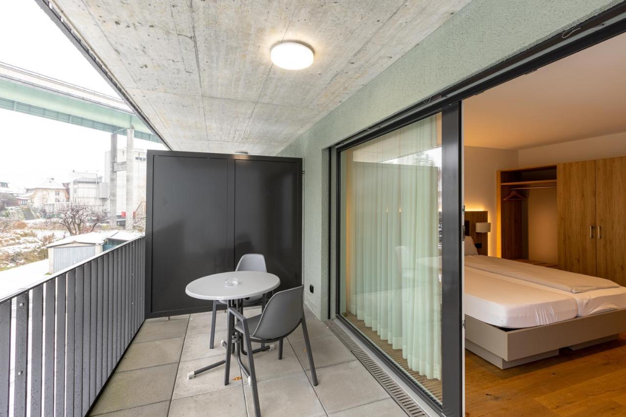 Hotel Flamatt Bagian luar foto