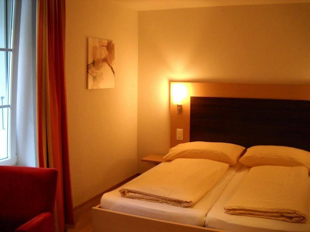 Hotel Flamatt Bagian luar foto