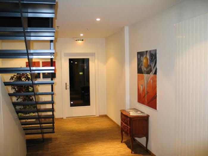 Hotel Flamatt Bagian luar foto